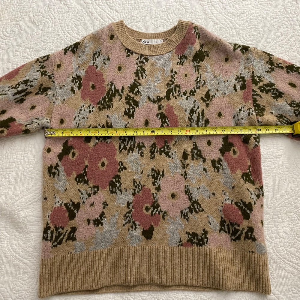 Oversized Zara Knit Sweater - Size L - Heavy Sweater - Warm - Pretty - Picture 9 of 12